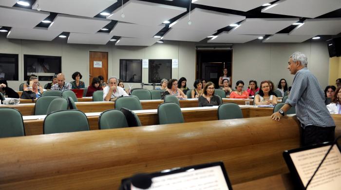 Foto de uma reunião